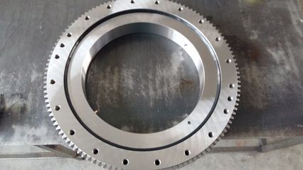 高精度回转支撑法兰FV HB D:1300专为工业自动化设计-转盘轴承定制加工生产厂家位于江苏常州常州特尔士轴承机械设备场  滚针\薄壁 E,F,YRT转台轴承精密交叉圆锥滚、8字 法兰 HB FV、力矩 静压  找转盘齿基、个精刀体根产